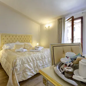 https://hotel-volterra-in.it-tuscanyhotel.com