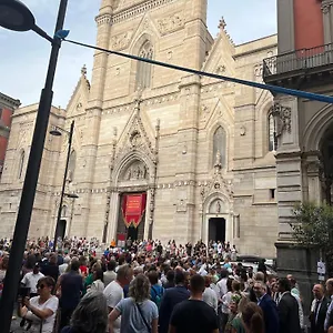 https://duomo-miradois-152-napoli.hotels-amalfi.com