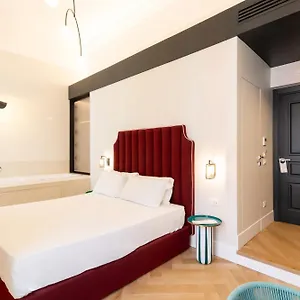 https://relais-ammira.hotels-amalfi.com